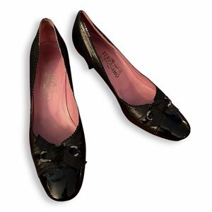 Salvatore Ferragamo Black Patent Leather Capped Toe Gancini Ribbon Heel Pumps